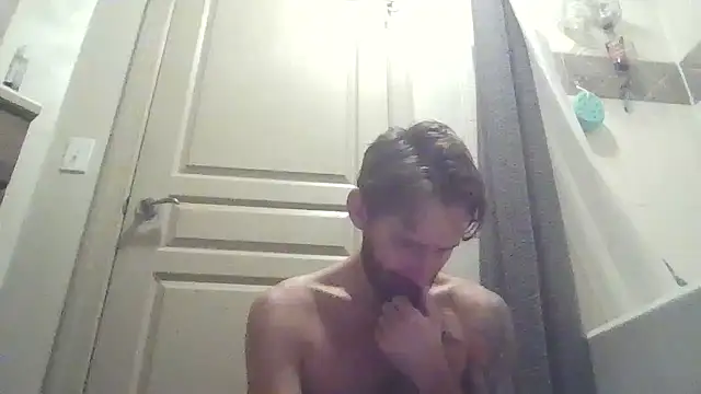 Snapshot of whowantsacreampie chatting on September 18, 1:25 pm whowantsacreampie online show from September 18, 1:25 pm