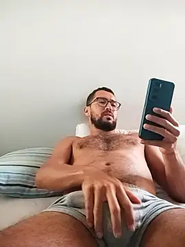 pdasgyn online show from February 1, 1:42 pm