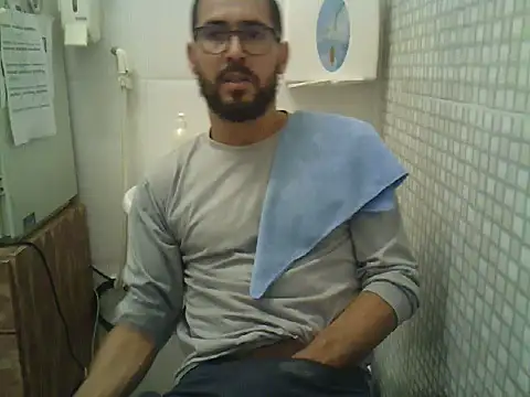 Snapshot of pdasgyn chatting on October 29, 7:13 pm pdasgyn online show from October 29, 7:13 pm