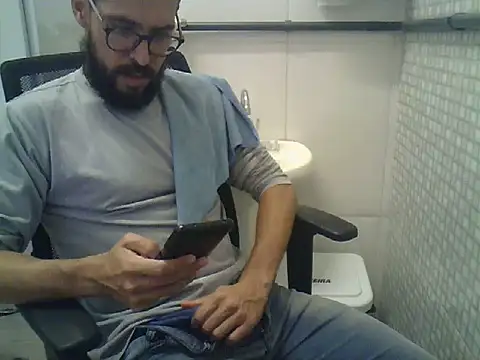 pdasgyn online show from May 27, 2:46 pm