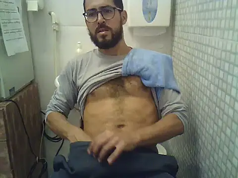 Snapshot of pdasgyn chatting on November 11, 12:33 pm pdasgyn online show from November 11, 12:33 pm