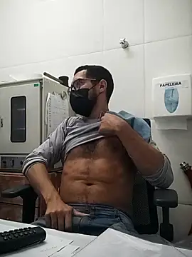 pdasgyn online show from March 18, 1:24 pm