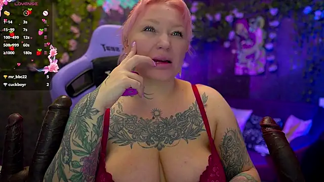 BlackedBarbie online show from October 25, 1:12 pm