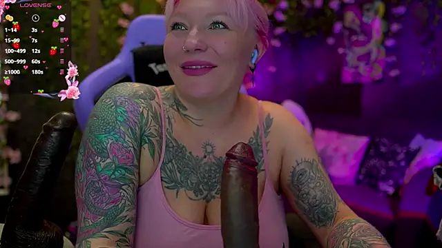 BlackedBarbie online show from September 19, 2:32 pm