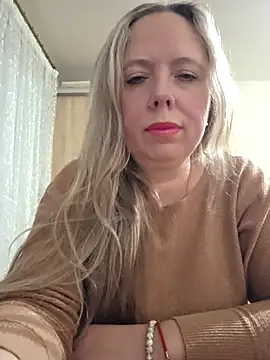 Irina3718 online show from November 30, 3:02 pm