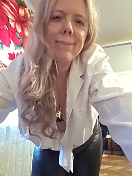 Irina3718 online show from June 1, 3:55 pm
