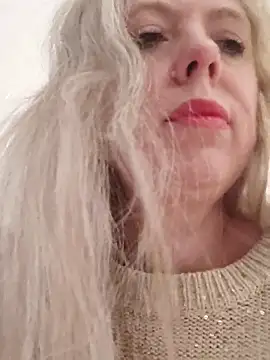 Irina3718 online show from November 23, 2:16 pm