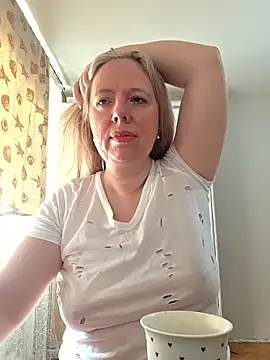 Irina3718 online show from March 28, 7:31 am