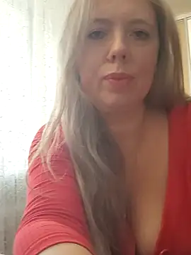 Irina3718 online show from October 27, 11:33 am