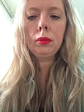 Irina3718 online show from April 3, 2:34 pm