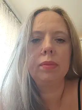 Snapshot of Irina3718 chatting on September 28, 1:40 pm Irina3718 online show from September 28, 1:40 pm