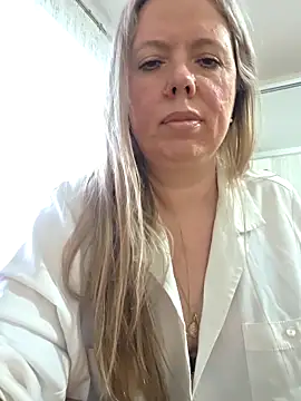 Irina3718 online show from March 18, 3:35 pm