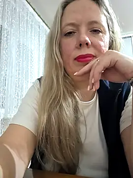 Irina3718 online show from February 18, 4:03 pm
