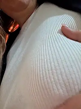 Irina3718 online show from April 9, 1:50 pm