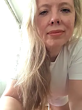 Irina3718 online show from February 13, 8:36 am