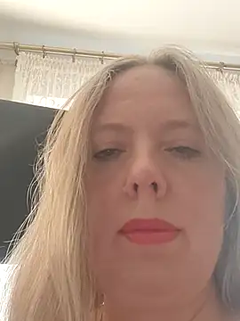 Snapshot of Irina3718 chatting on September 12, 10:26 am Irina3718 online show from September 12, 10:26 am