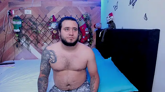 EmilyandChristianTattoos online show from December 21, 11:27 pm