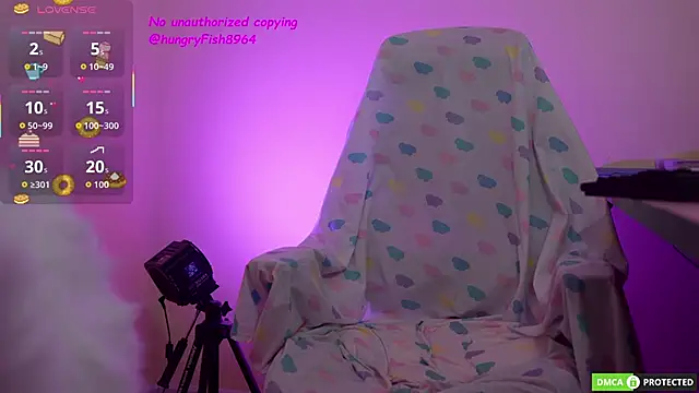 crocodile8964 online show from March 24, 2:17 pm