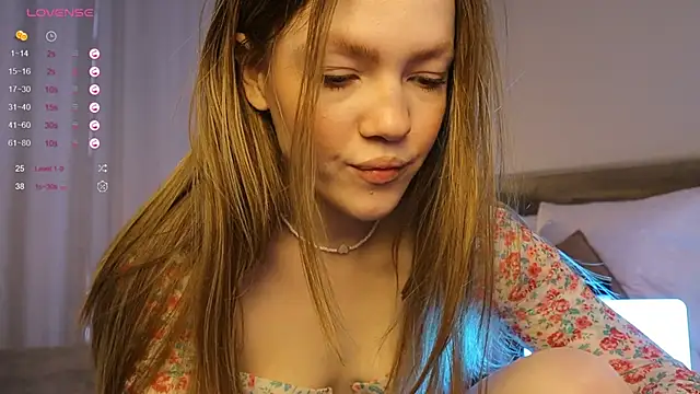 sinfulsmile  online show from March 13, 5:22 am