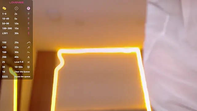 Soy mangx online show from February 28, 9:25 pm