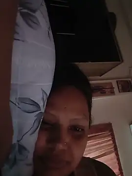 Snapshot of Arohi35 chatting on June 3, 9:43 am Arohi35 online show from June 3, 9:43 am