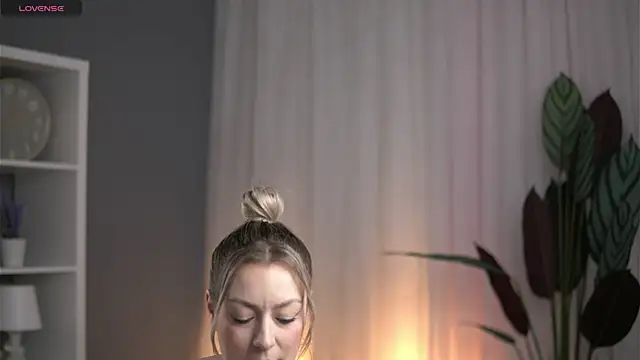 AnnastasiaMills online show from March 23, 8:19 pm