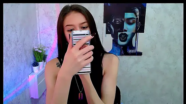 LanaTey online show from December 22, 9:15 pm