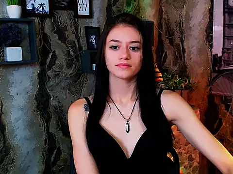 LanaTey online show from September 13, 11:10 am