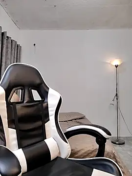 Guadalupe Lopez online show from September 18, 10:18 am