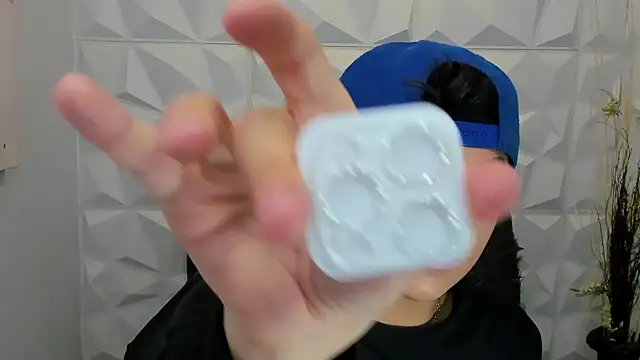 Sam Daves online show from December 4, 2:27 pm