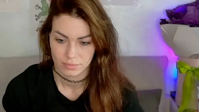 SweetDarling7 online show from April 2, 7:04 am