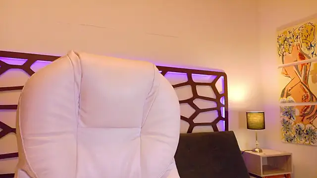 alice rous21 online show from November 4, 1:15 pm