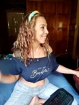 Lady Lolla11 online show from April 8, 9:27 pm