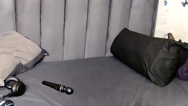 LustyDeziree1 online show from February 3, 4:10 am