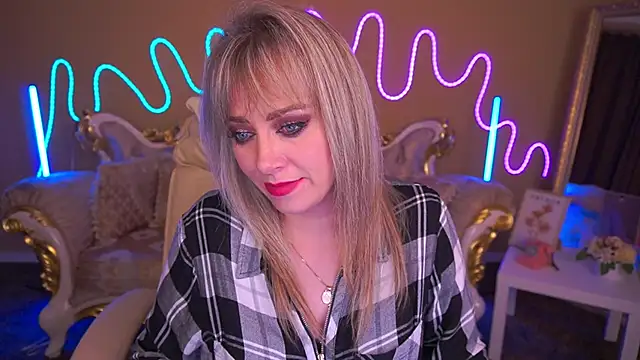 CandyLadyyy online show from November 16, 9:41 pm