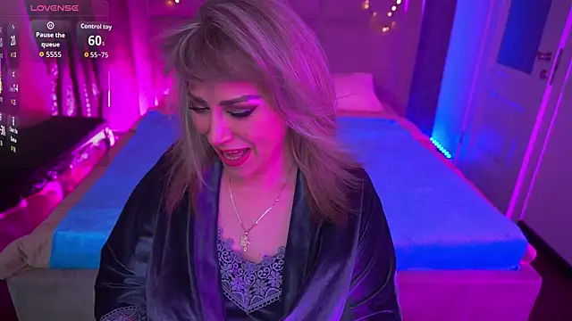 CandyLadyyy online show from June 4, 8:57 pm