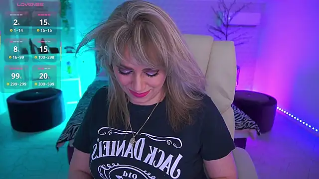 CandyLadyyy online show from May 23, 8:30 pm