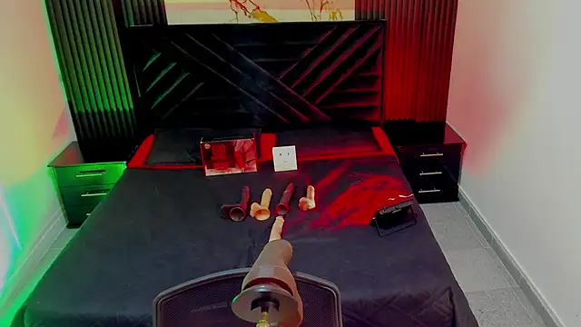 airamclair online show from November 22, 8:29 pm