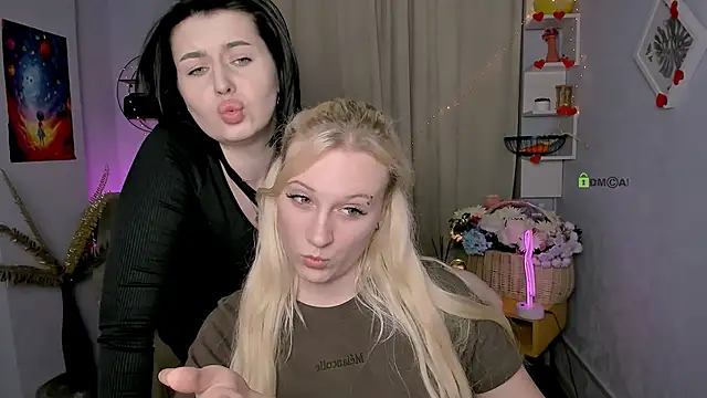 madam uliis online show from February 24, 6:20 pm