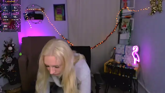 madam uliis online show from January 8, 6:25 pm