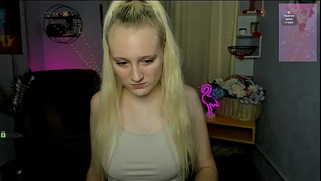 Snapshot of madam_uliis chatting on May 15, 12:36 pm madam uliis online show from May 15, 12:36 pm