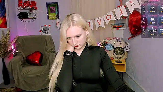 madam uliis online show from February 19, 12:24 pm