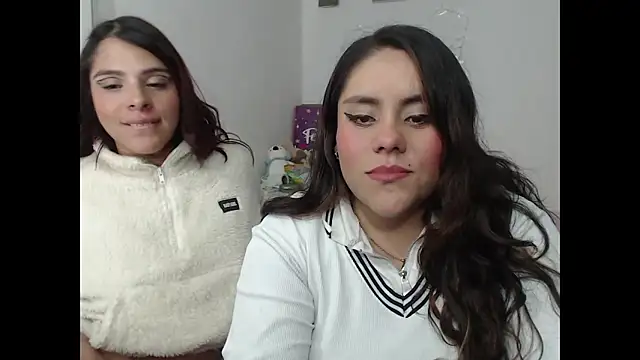 nicky andcamil online show from October 6, 12:56 am