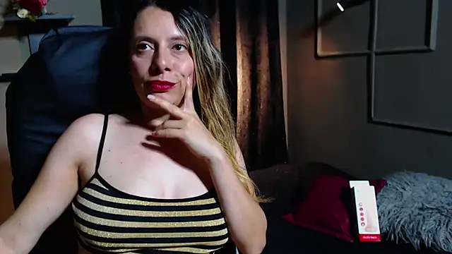 Milf BustyBabe online show from March 19, 2:35 pm