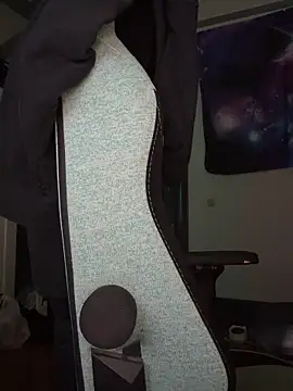 Snapshot of twink69Finger chatting on September 11, 2:50 pm twink69Finger online show from September 11, 2:50 pm