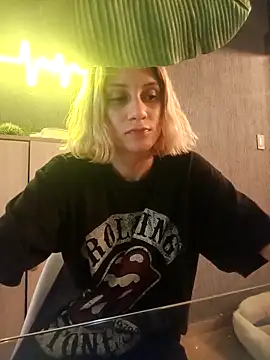 VictoriaLuxe online show from September 8, 11:48 pm