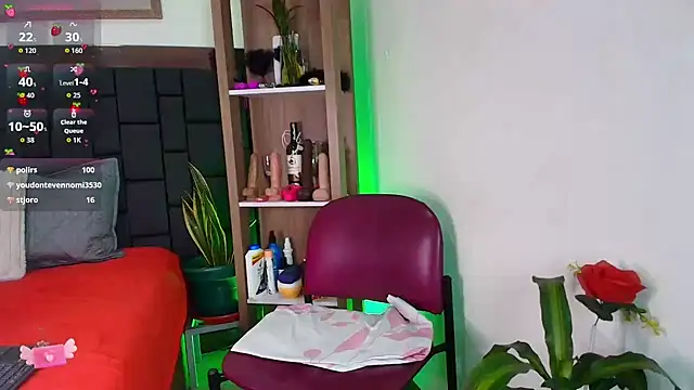 EllenaBoobs  online show from April 24, 4:14 am