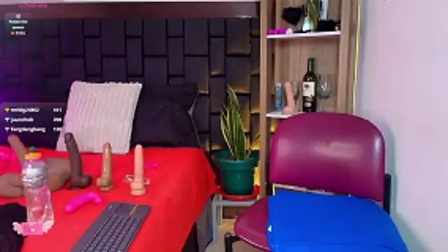 EllenaBoobs  online show from March 29, 4:14 am