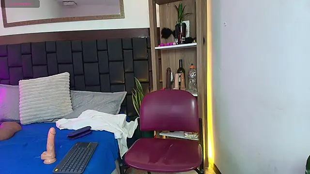 EllenaBoobs  online show from March 31, 3:14 pm