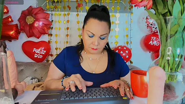 EllenaBoobs  online show from September 19, 5:33 am